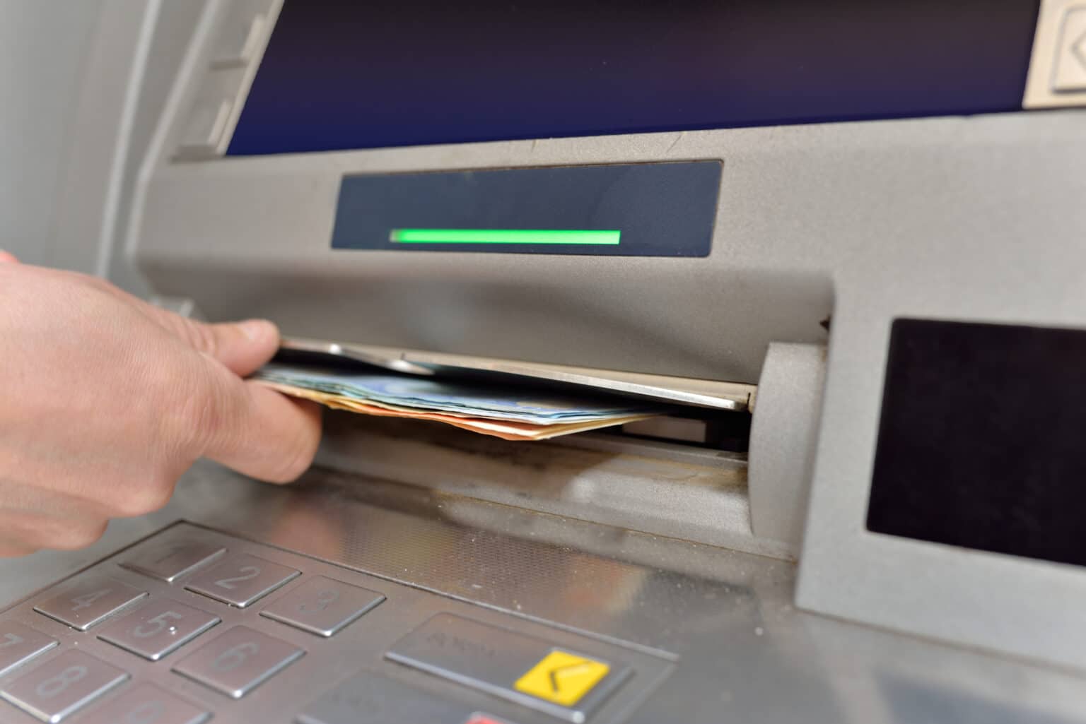 Levantamentos de 1000 euros que podem desencadear alertas