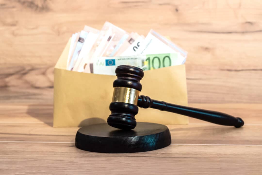 As autoridades fiscais aplicarão multas àqueles que não respeitarem o prazo.