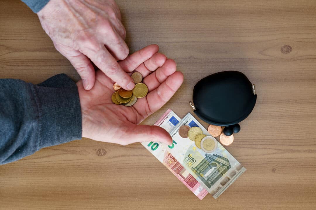 causa diminuição pensão reformados menos em fevereiro